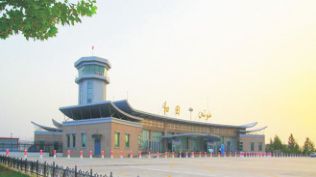 7、新疆和田機(jī)場.jpg 7、新疆和田機(jī)場.jpg